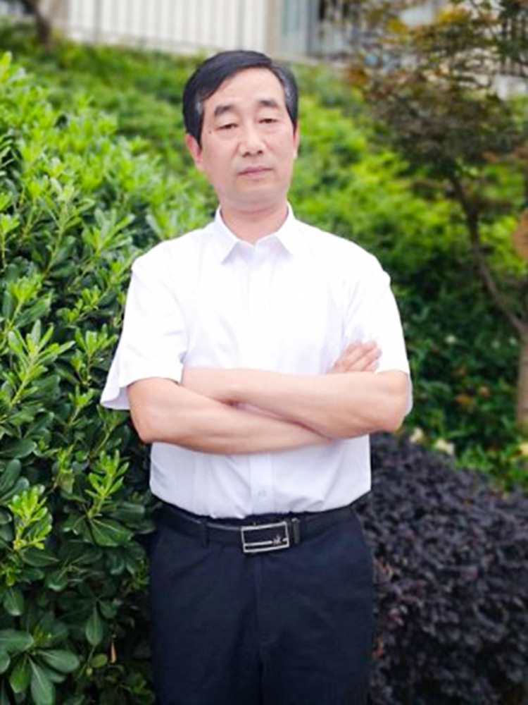 卢伟栋