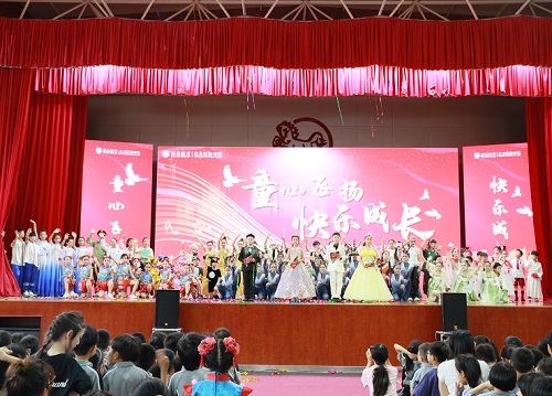 诸暨天马小学举行艺术节社团文艺展演