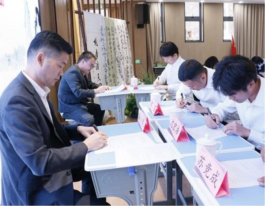 金华海亮外国语学校举行 2025 学年青蓝结对仪式