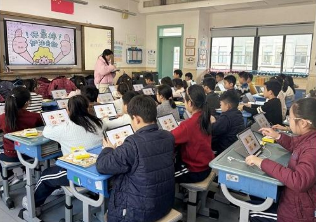 诸暨市海亮小学平板智慧课堂稳步推进