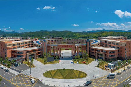 宁海海亮学校开展学生自创象形字写诗活动