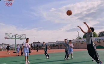 诸暨市海亮小学四年级班级篮球对抗赛火热开赛