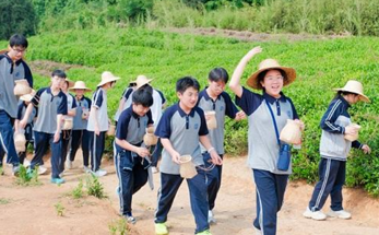 诸暨海亮初中七年级师生开展研学实践活动