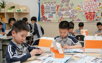 诸暨市海亮小学科创课堂点燃少年科创梦
